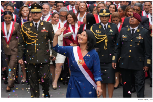 Nouvelle présidente du Pérou : Keiko Fujimori confrontée à la criminalité, au climat et à l’héritage de son père
