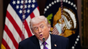 Moyen-Orient : Trump annonce de « très bonnes chances » d’un accord avec l’Iran et reporte les frappes