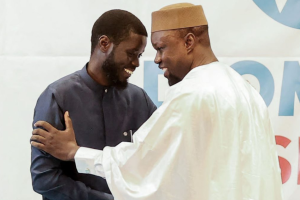 Sénégal : la cohabitation Diomaye-Sonko au bord du gouffre