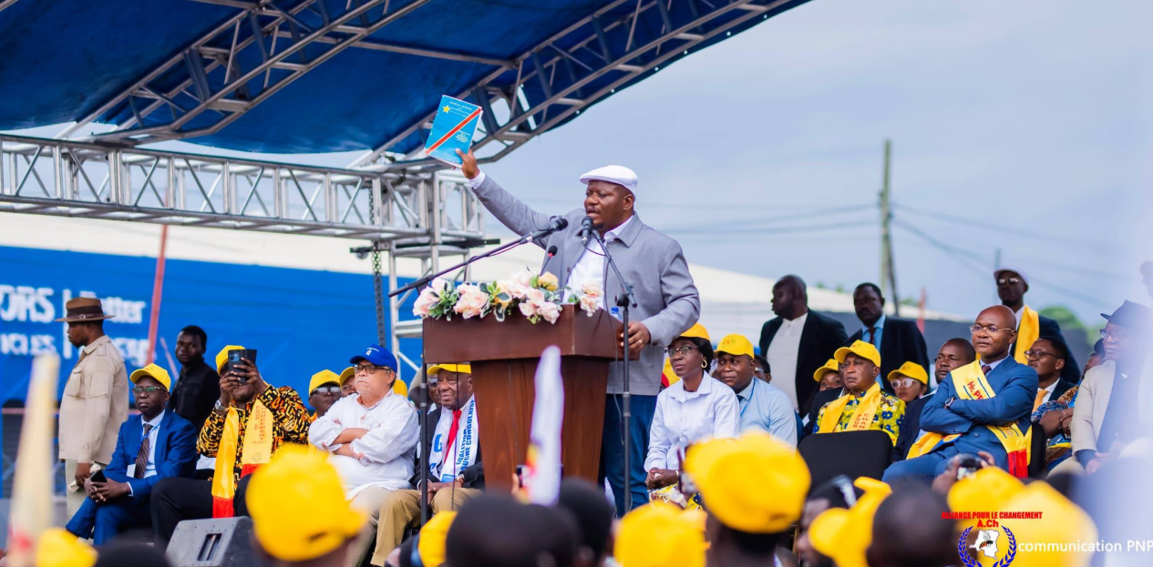 Constitution : Kabund met en garde Tshisekedi contre...