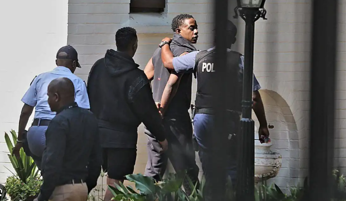 Afrique du Sud : le fils de Robert Mugabe soupçonné...