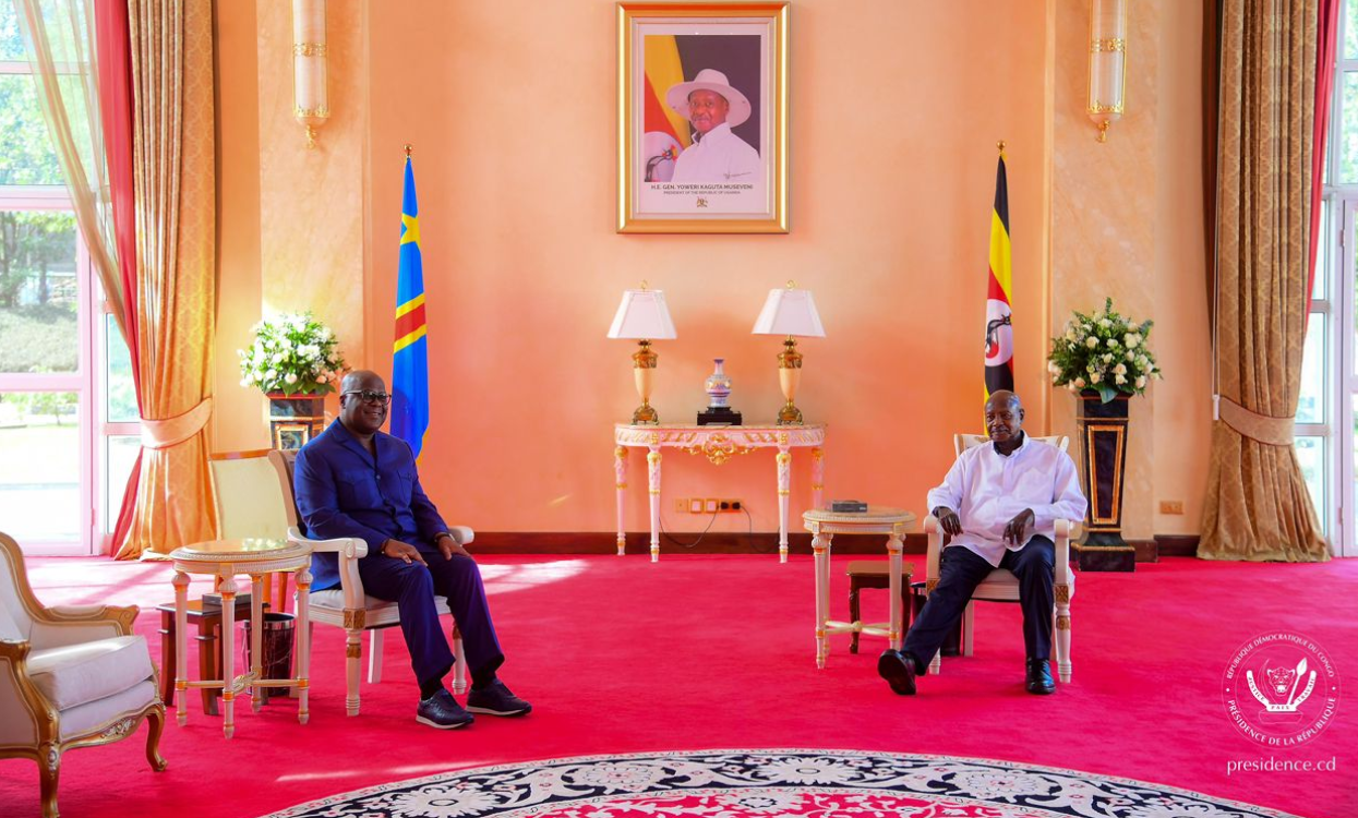 Tshisekedi et Museveni saluent les succès militaires...